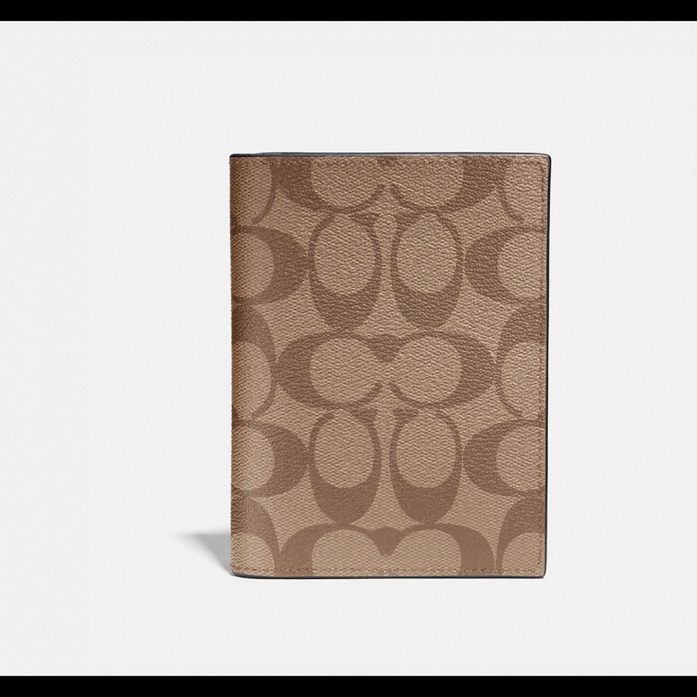Coach Passport Case In Signature Canvas